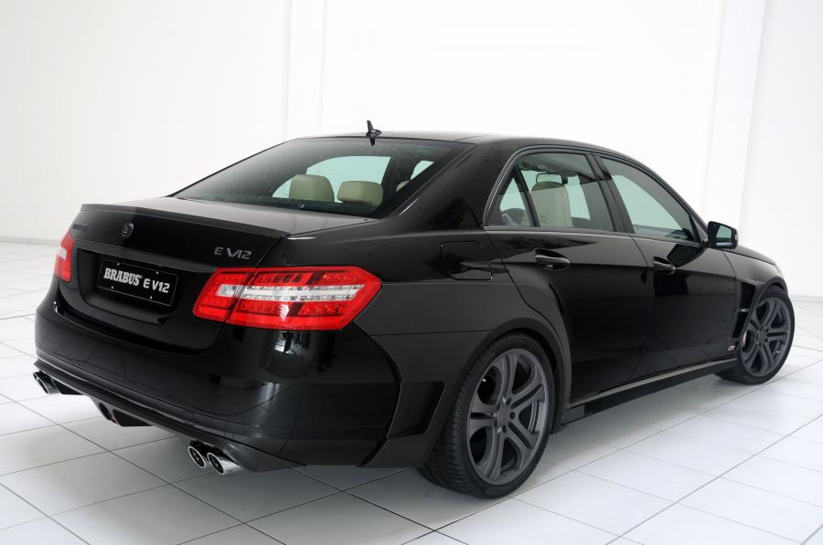  Mercedes-Benz E V12 by Brabus 2010 года  (фото 38 из 44)